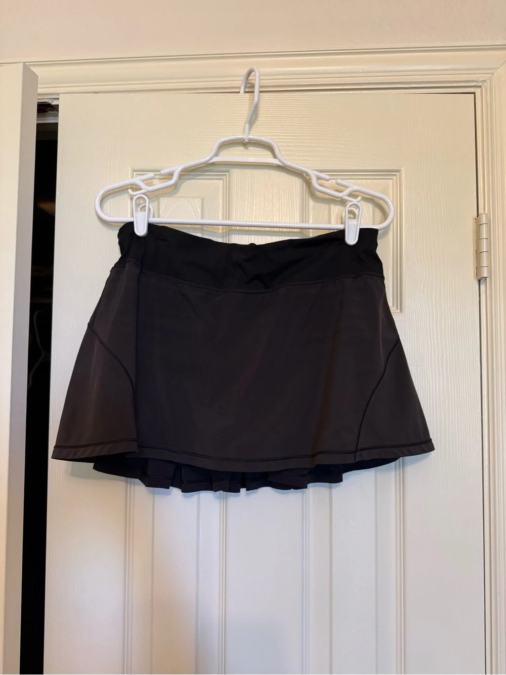 Lululemon Skirt Skort Black Pleated Athletic Tennis Golf Size 8